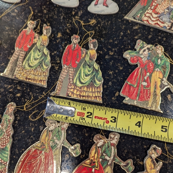 Victorian Courtship die-cut Christmas ornaments - Picture 13 of 13